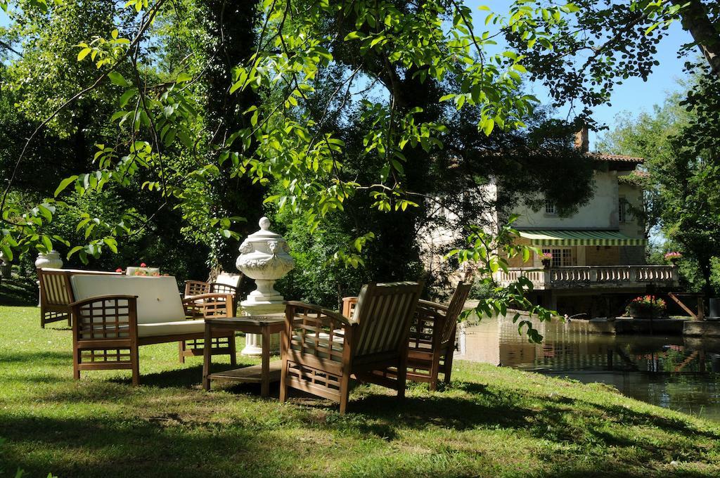 Hostellerie Restaurant Les Gorges De L'Aveyron Bruniquel Buitenkant foto