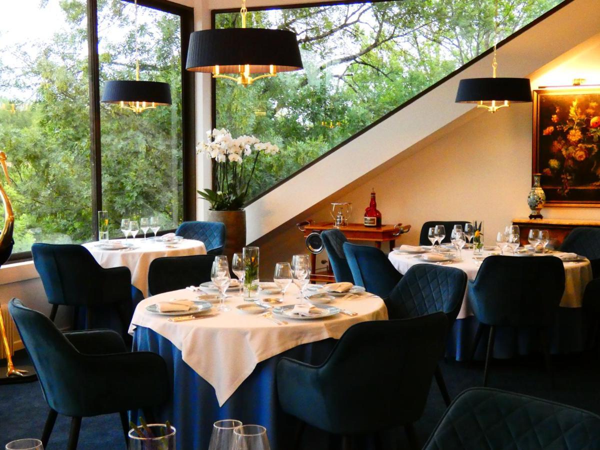 Hostellerie Restaurant Les Gorges De L'Aveyron Bruniquel Buitenkant foto